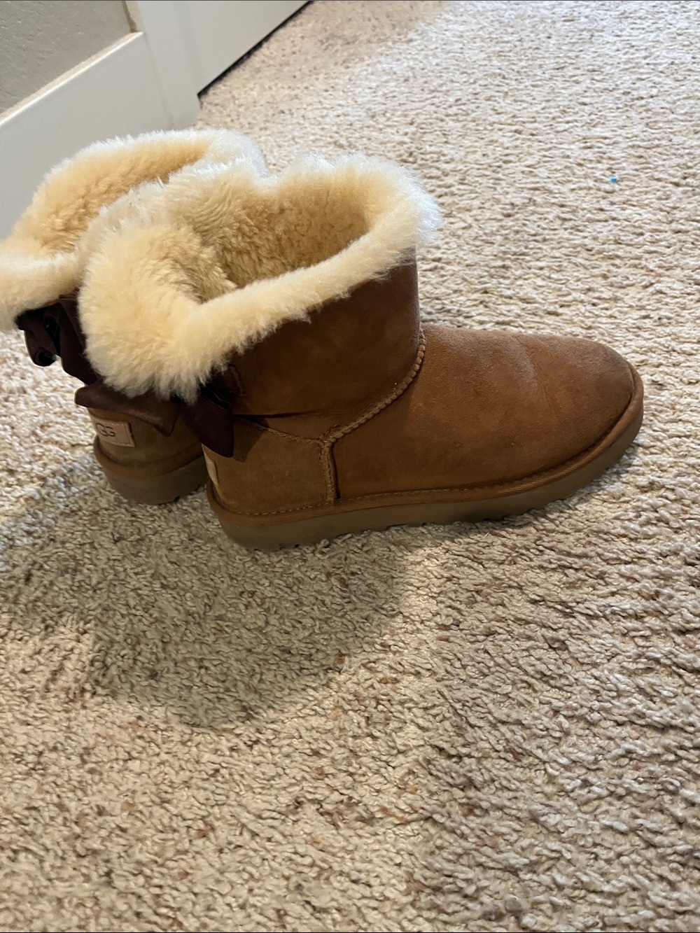 UGG Women’s Chestnut Suede Boots with Cream Shearling and Brown Bows - Picture 2 of 2